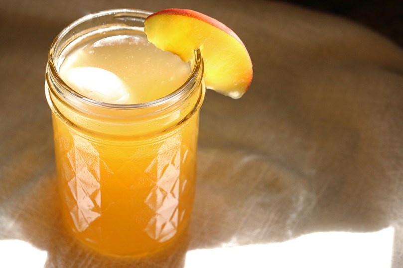 ginger-peach-kombucha